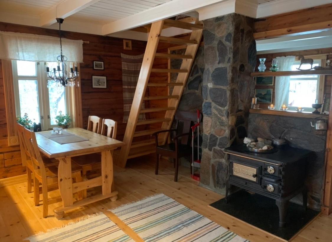 Villa 100 Years Old Norwegian Log House In Tromsø Exterior foto